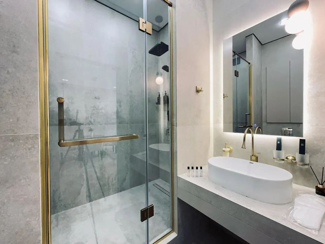 Estet, Residential Complex Almaty 0*,